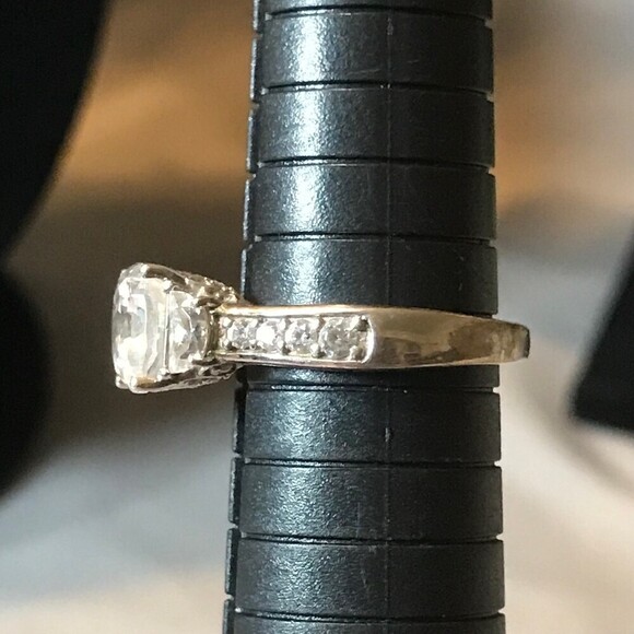 Silver Tone and Crystal Ring Size 7.75 - Picture 2 of 4